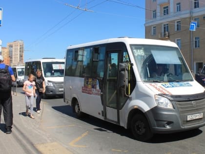 Омичи ломают терминалы в маршрутках старыми картами