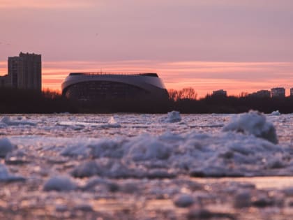 Зима в Омске официально закончилась: Иртыш начинает оттаивать