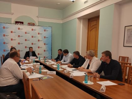 Компания из Томска может открыть в Омской области завод по производству фанеры