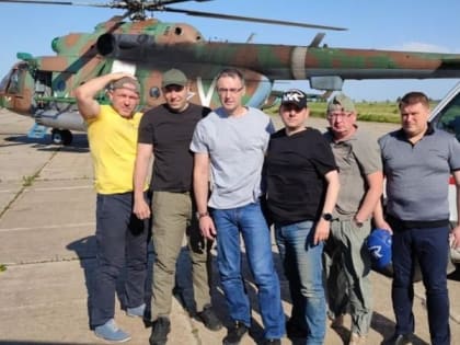 Врачи КМХЦ на боевых вертолётах вывезли из Донбасса раненных
