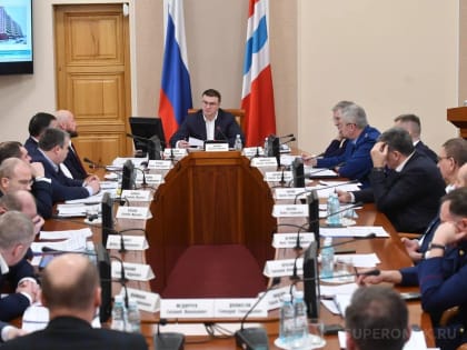 Омский губернатор Хоценко предстал в новом облике