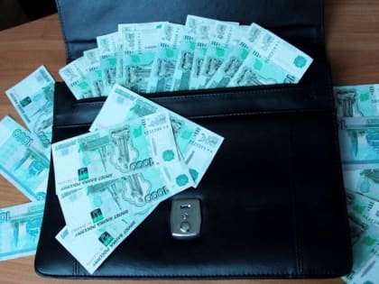 В 2022 году бюджет получил с омичей на 50 миллиардов больше