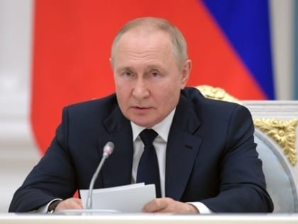 Стало известно, какие вопросы Путину на прямую линию подготовили жители страны