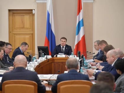 Виталий Хоценко нацелил Правительство региона и глав муниципалитетов проявлять заботу к семьям участников СВО