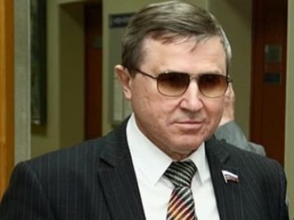 «Штучный товар»: почему омские бюджетники получают в 100 раз меньше хоккеистов «Авангарда»?