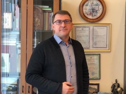 Ректора омского педуниверситета Ивана Кротта освободили от занимаемой должности