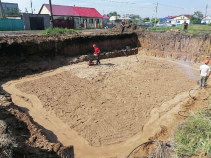 Виталий Хоценко рассказал о строительстве водопровода в Омском районе