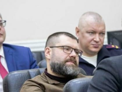 Роман КИРСАНОВ предпочел быть простым доцентом в ОмГТУ, чем первым проректором в ОмГУ