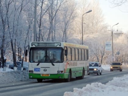 В Омске в праздники будет ходить гораздо меньше автобусов