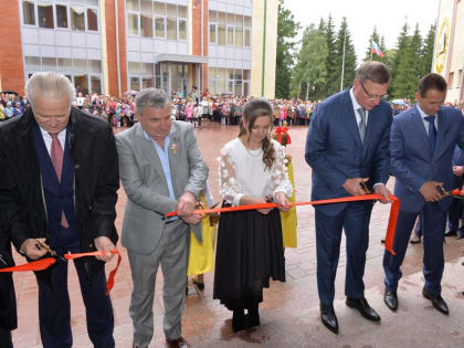 На севере Омской области открылась современная школа   [ФОТО]  