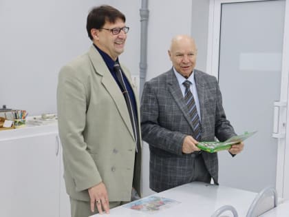 В геологическом кабинете ОмГПУ прошла экскурсия для членов Общественного совета при Главном управлении лесного хозяйства Омской области