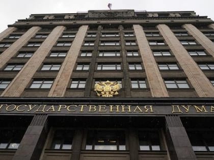 Банки обяжут возвращать клиентам переведенные мошенникам деньги