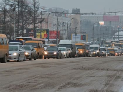 Омск снова встал в пробки