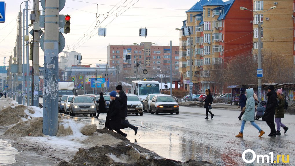 Апрель вакансии омск. Апрель Омск. Омск фото. Фото снежный апрель. Якутск в апреле.