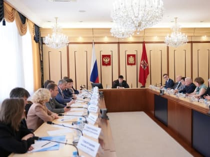 Губернатор края Котюков провел Совет по делам инвалидов