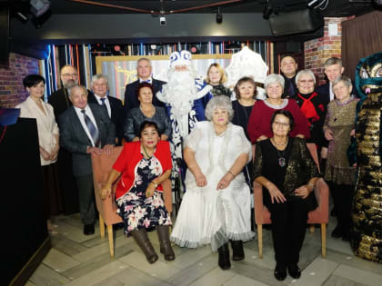 Заслуженных дудинцев поздравили с наступающим Новым годом