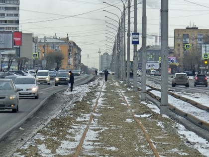 Мэрия Красноярска объяснила, почему трамвайные рельсы уложены криво