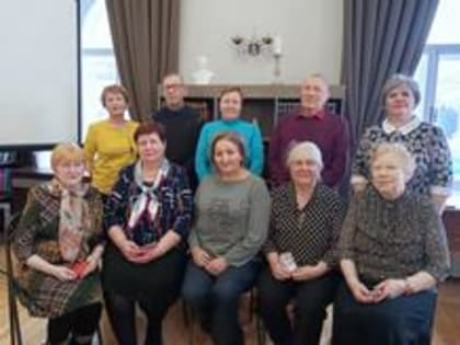 Уважаемые жители Енисейска и Енисейского района! «И снова Матонины...» - тема очередного занятия енисейских краеведов и родословов в библиотеке!