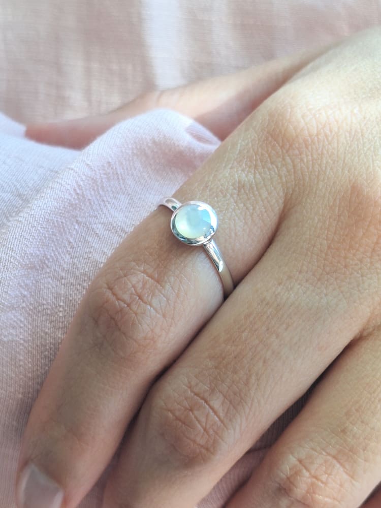 ANILLO CON NÁCAR