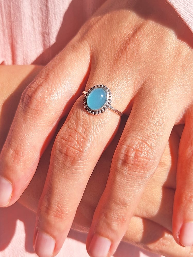 ANILLO CON CALCEDONIA