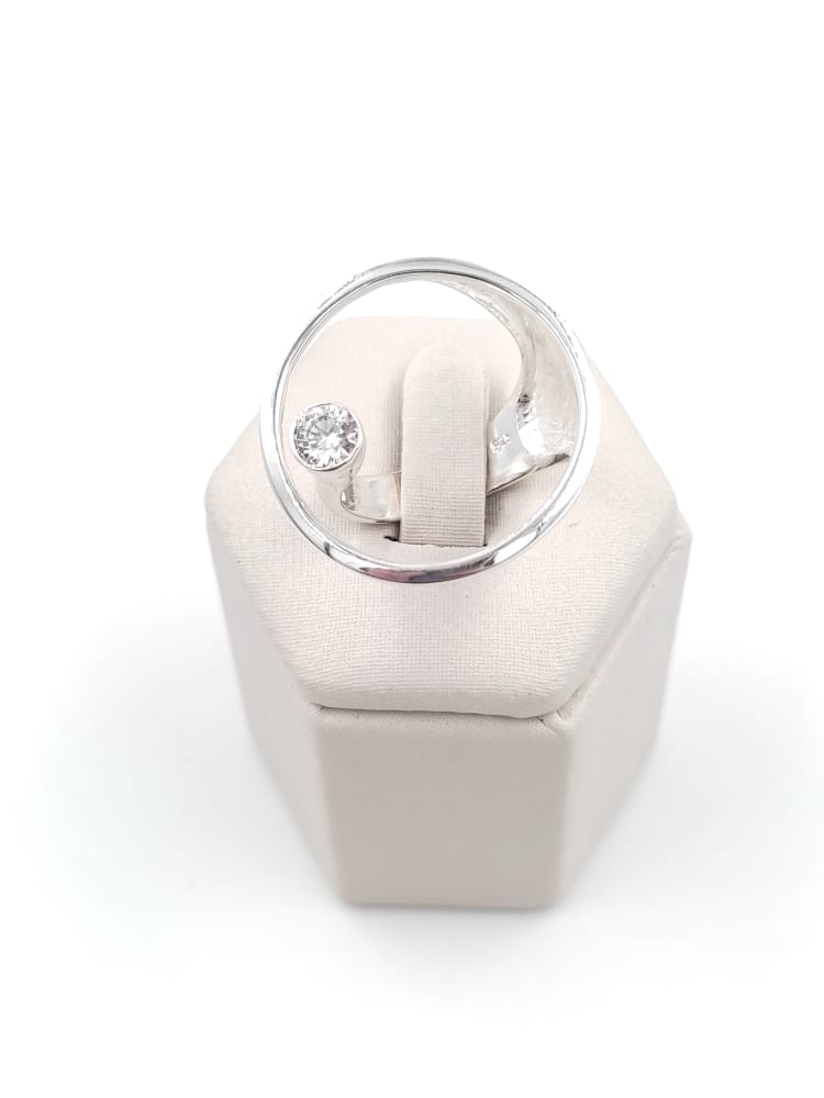 ANILLO GRANDE CALADO