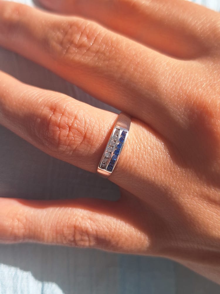 ANILLO MEDIO SIN FIN DOBLE CIRCONIAS 