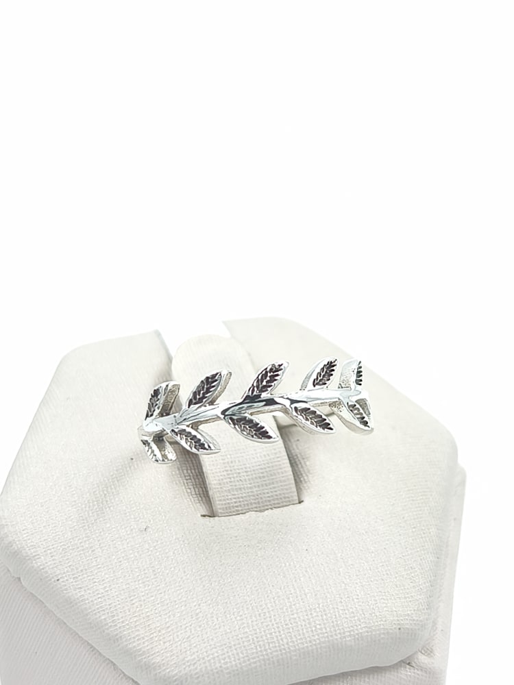 ANILLO RAMA CON HOJAS