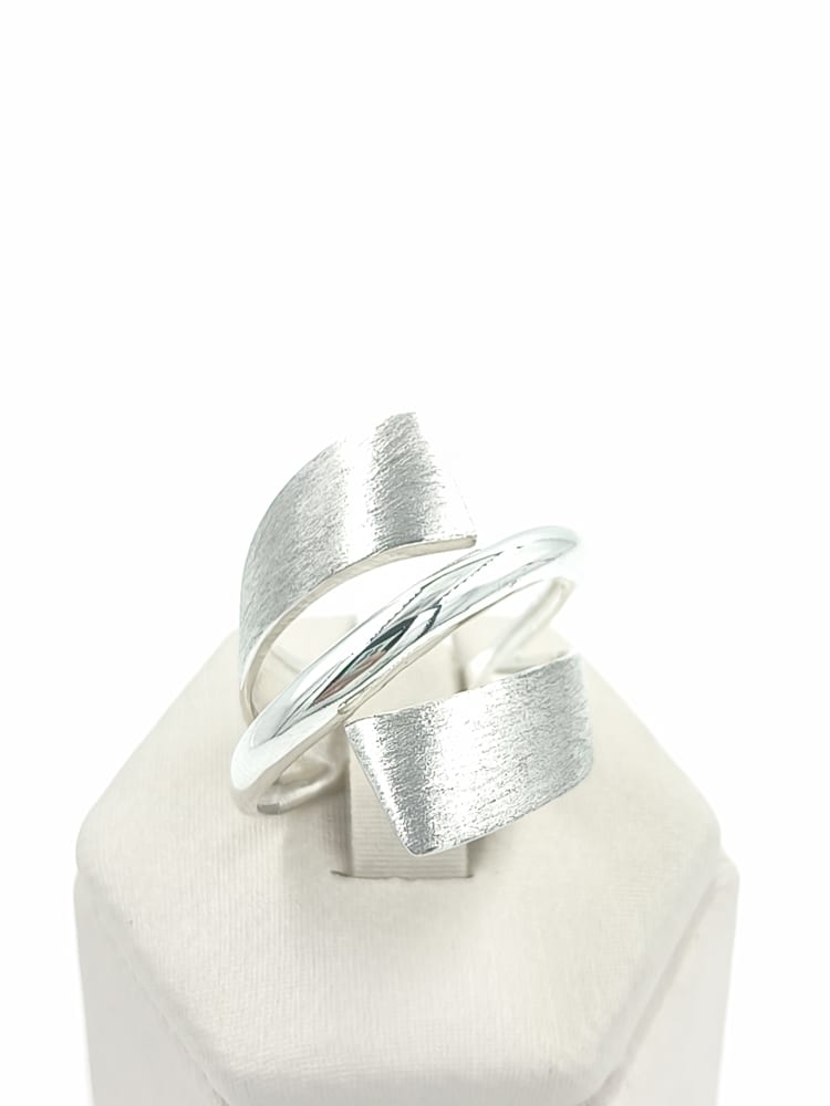 ANILLO SATINADO Y LISO