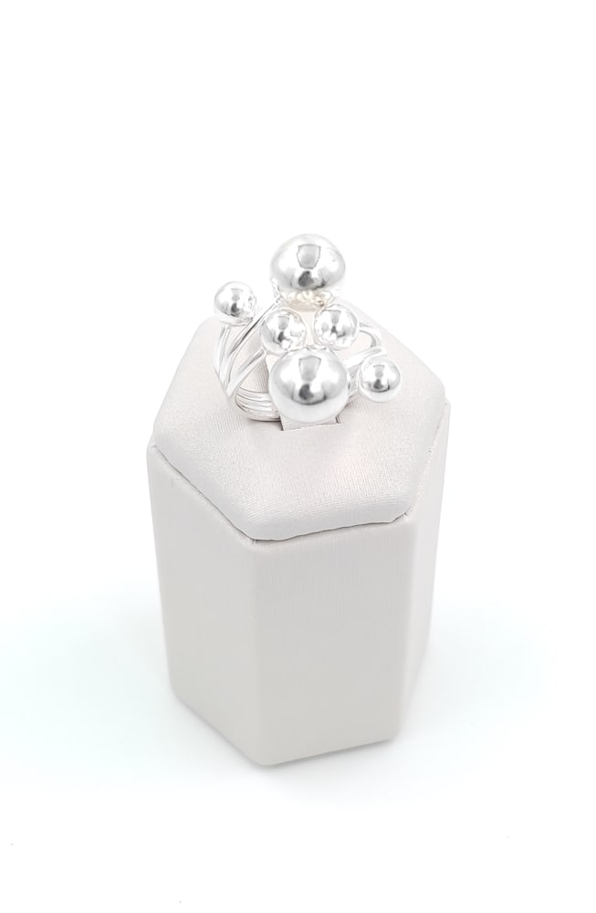 ANILLO ESFERAS