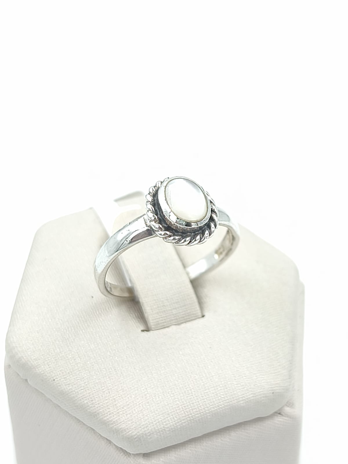 ANILLO CON NÁCAR