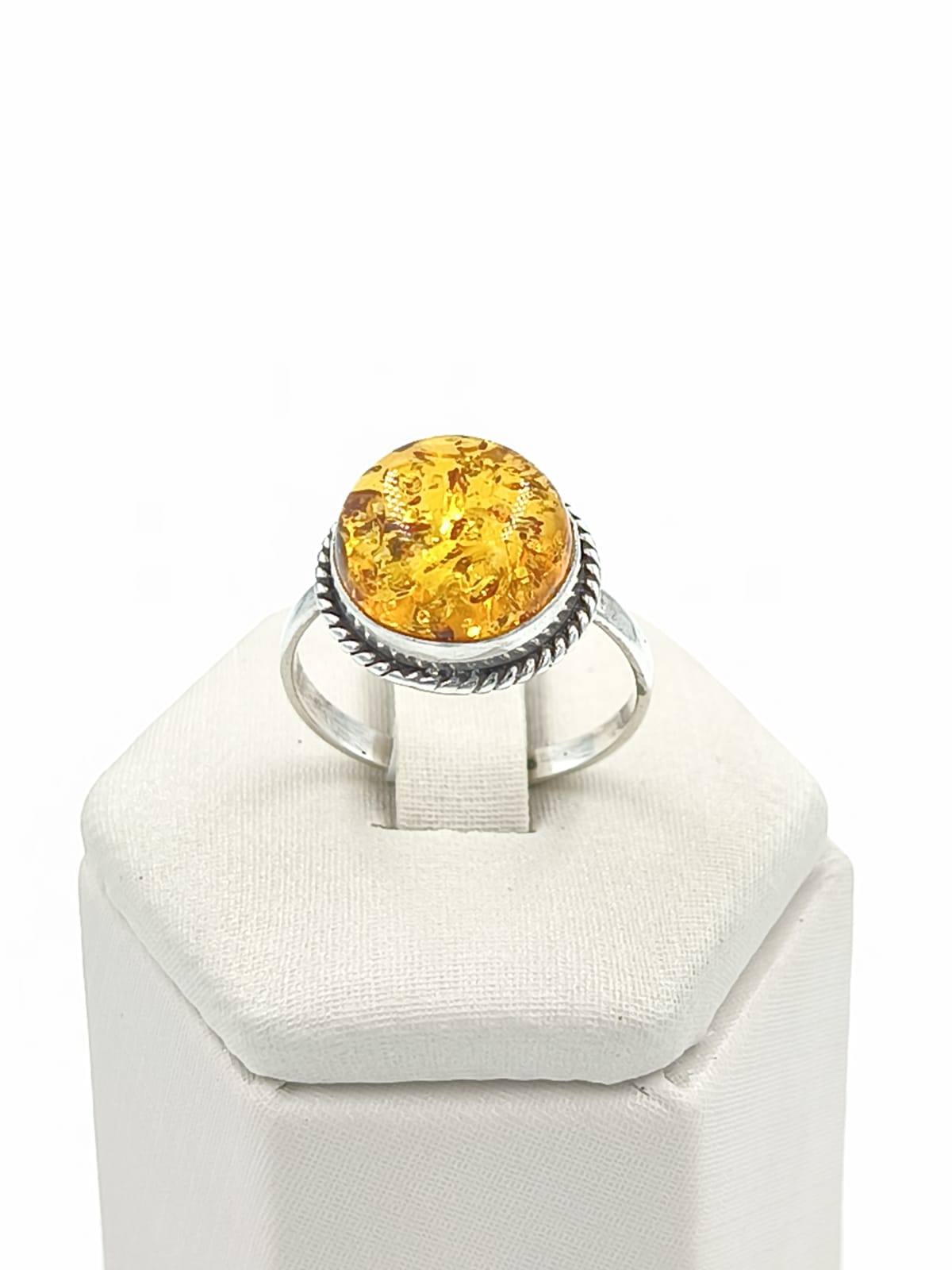 ANILLO CON ÁMBAR 