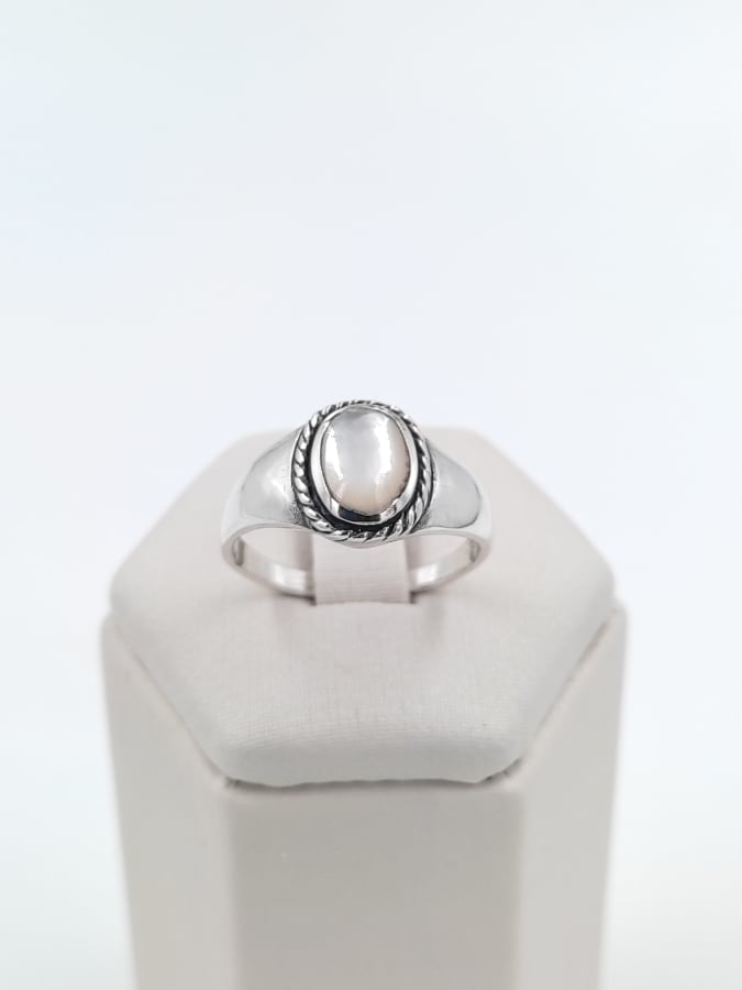 ANILLO CON NÁCAR