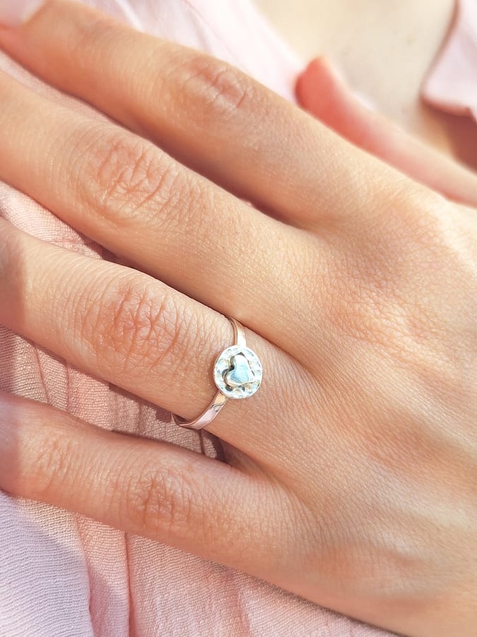 ANILLO CORAZÓN MARTILLADO