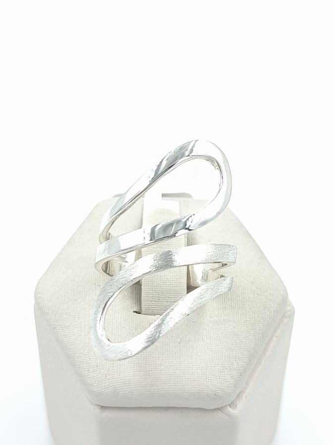 ANILLO DISEÑO SATINADO Y LISO
