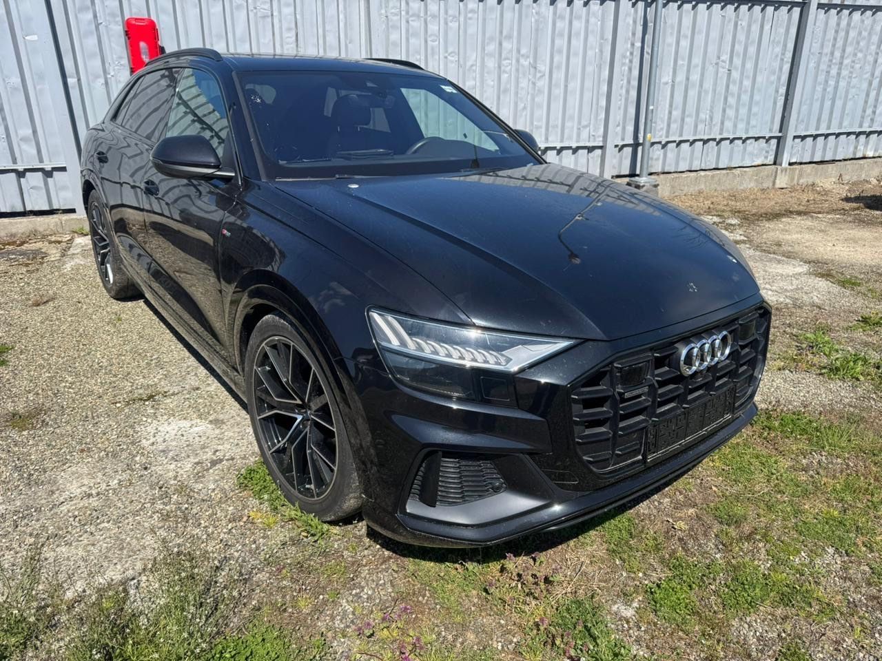 AUDI Q8 S-LINE thumbnail 2
