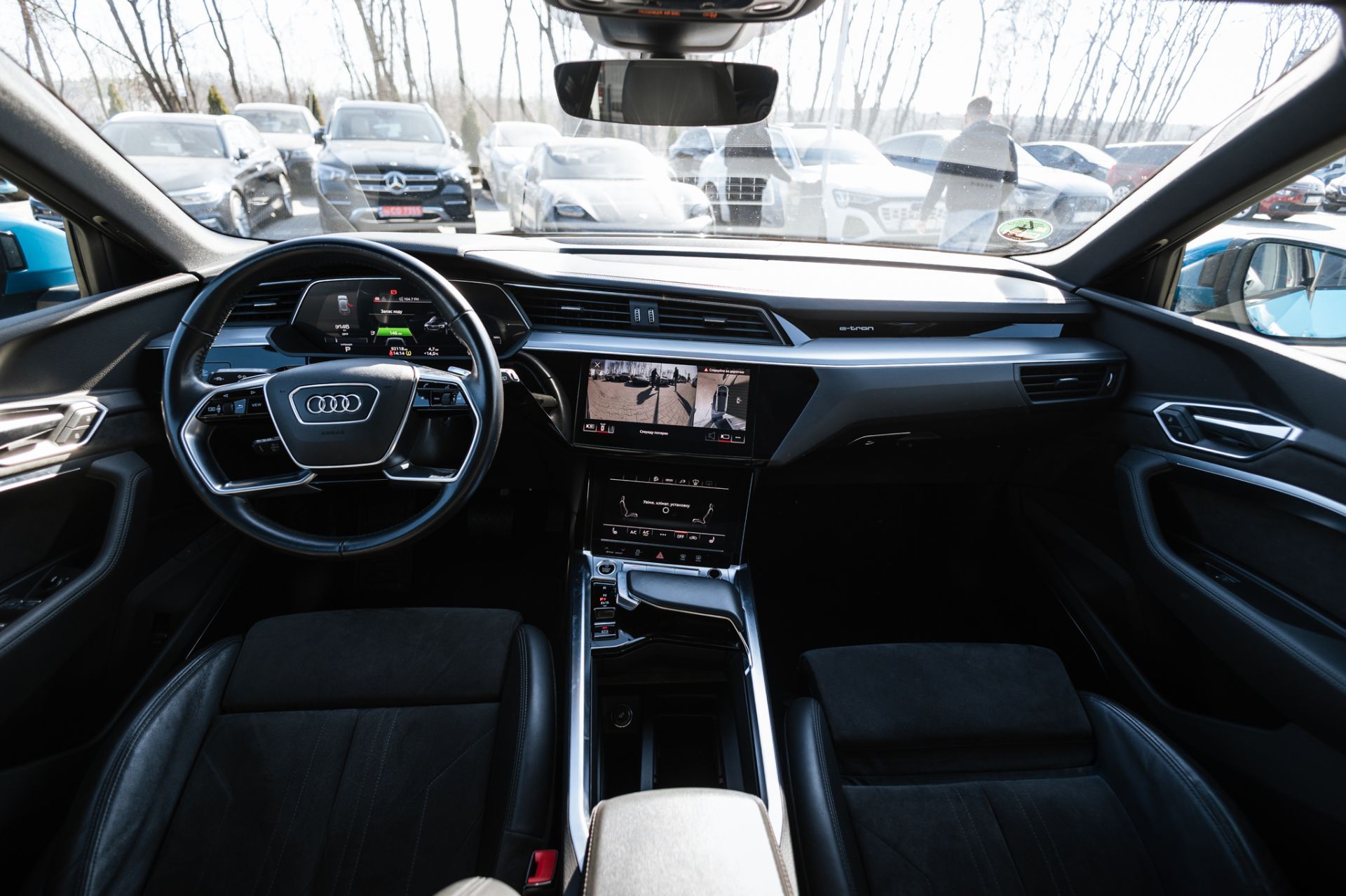 AUDI E-TRON thumbnail 7