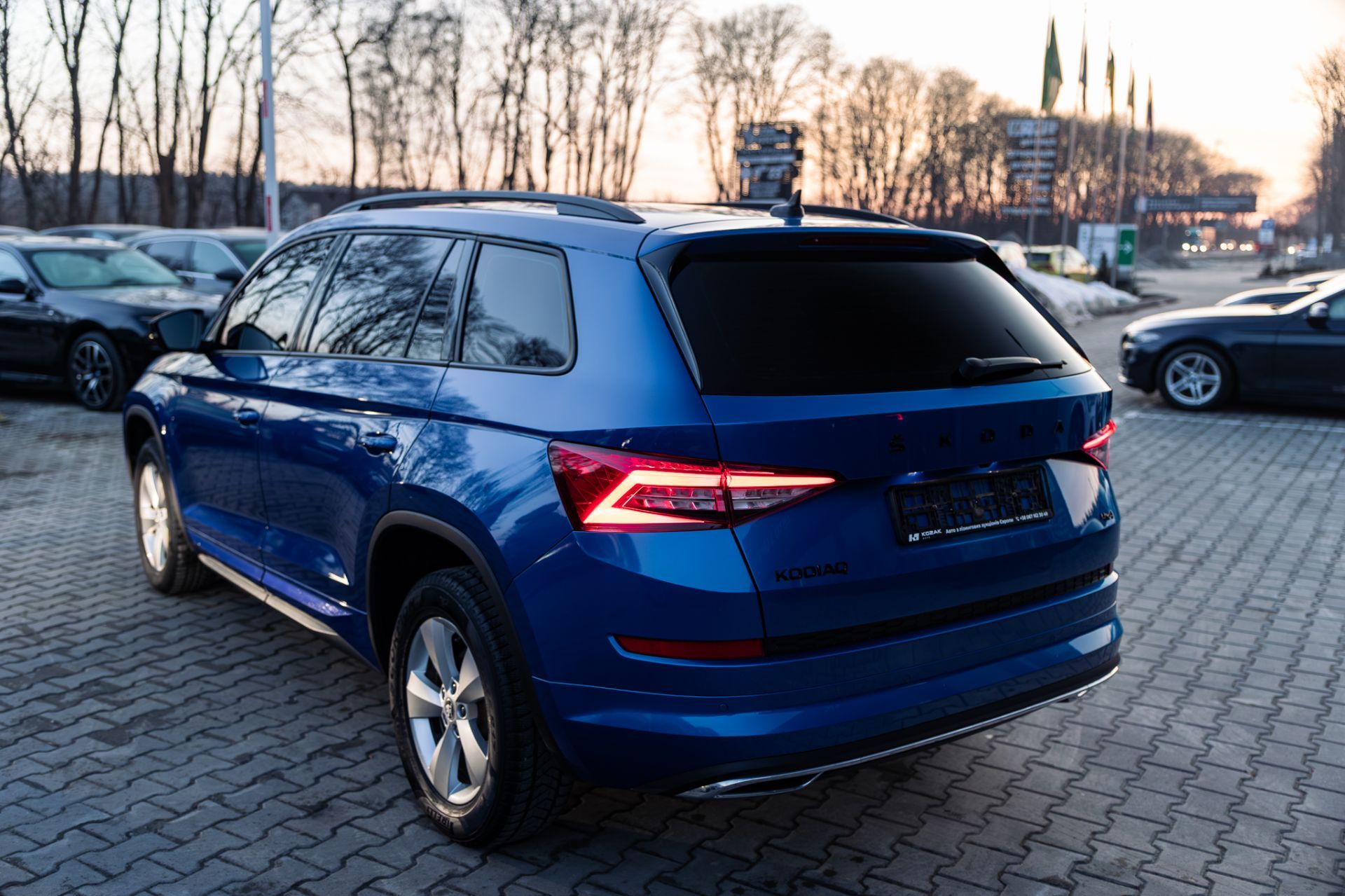 SKODA KODIAQ thumbnail 4