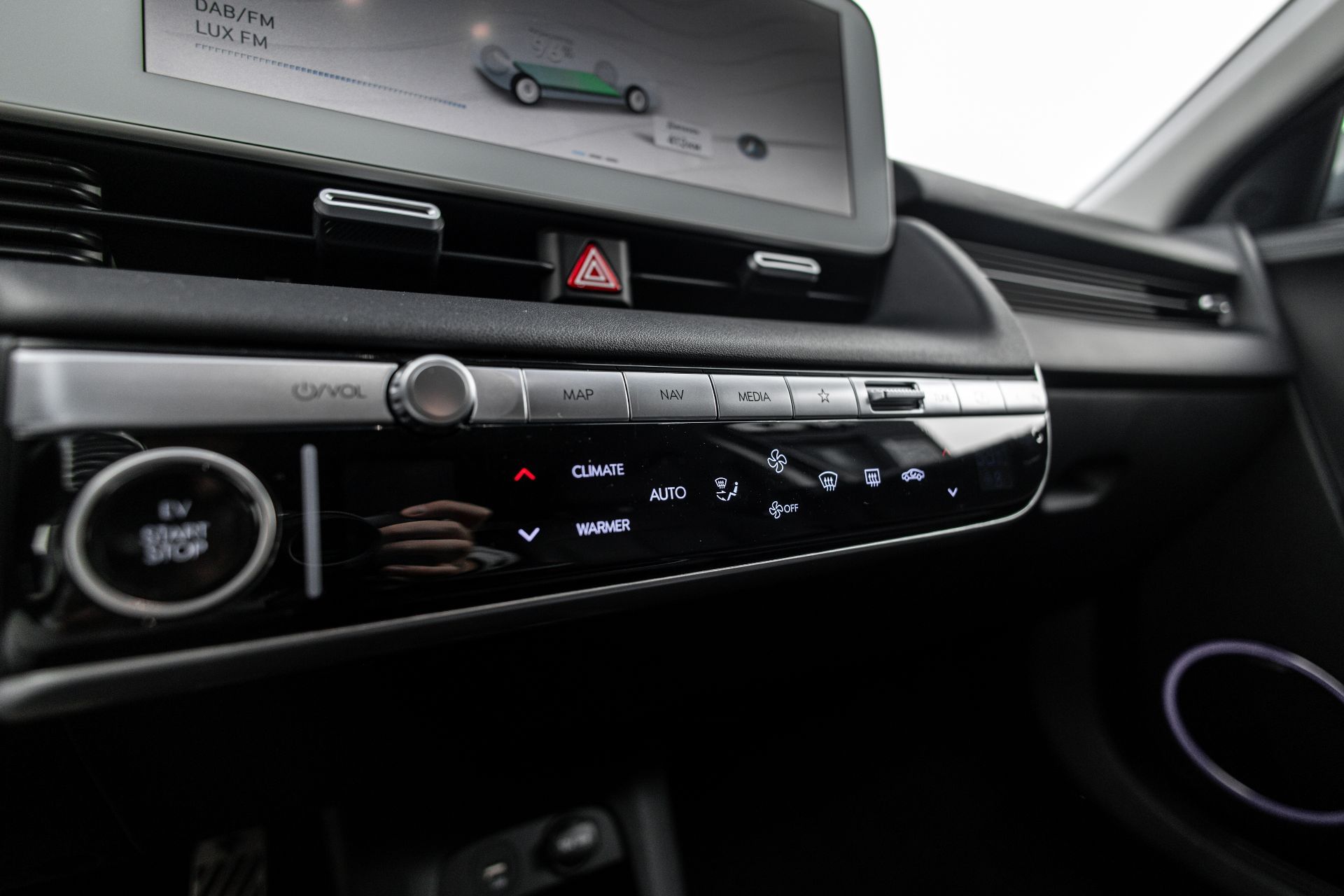 HYUNDAI IONIQ 5 thumbnail 12