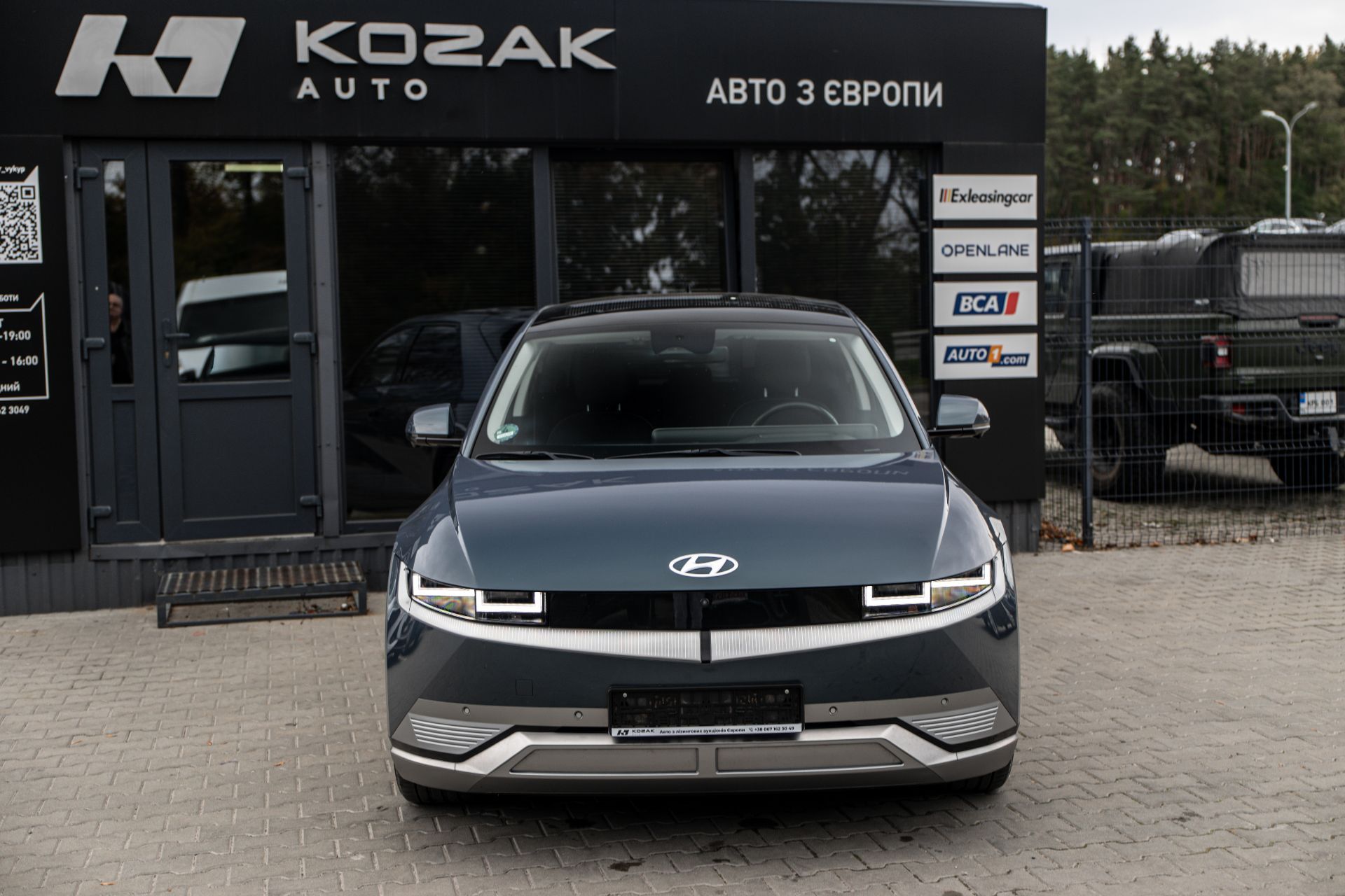 HYUNDAI IONIQ 5 thumbnail 2