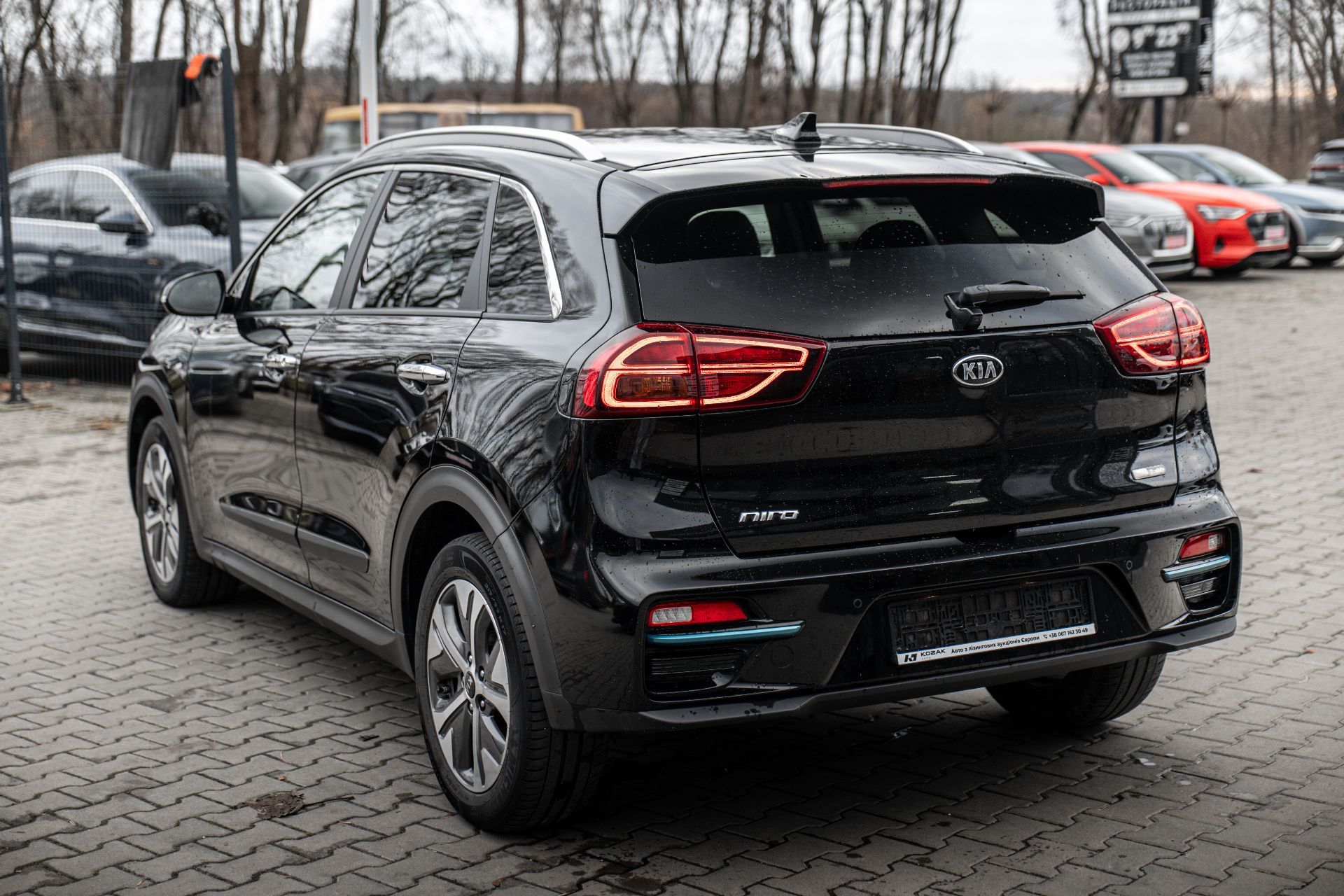 KIA NIRO thumbnail 4