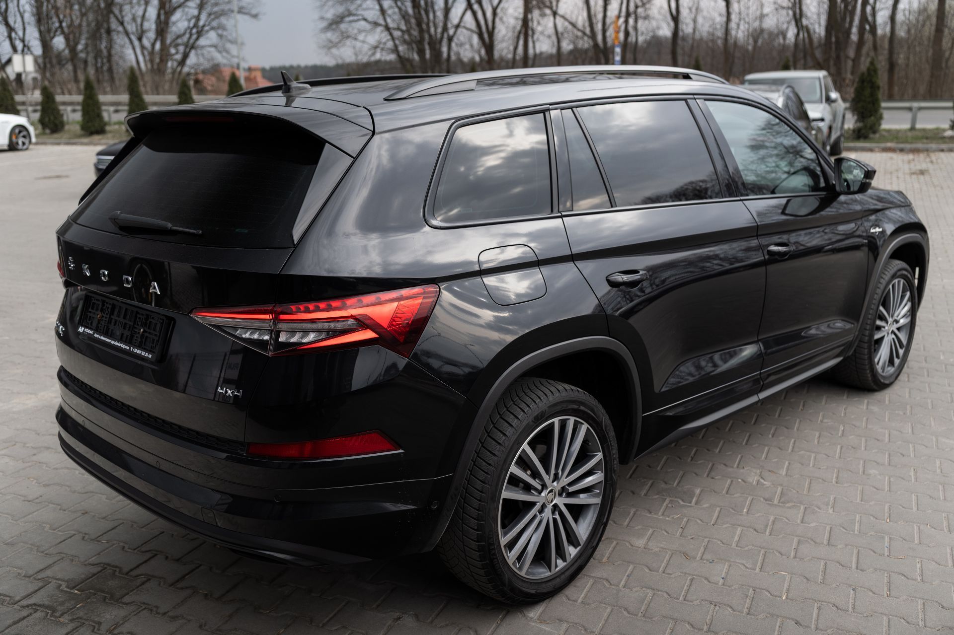 SKODA KODIAQ L&K thumbnail 4