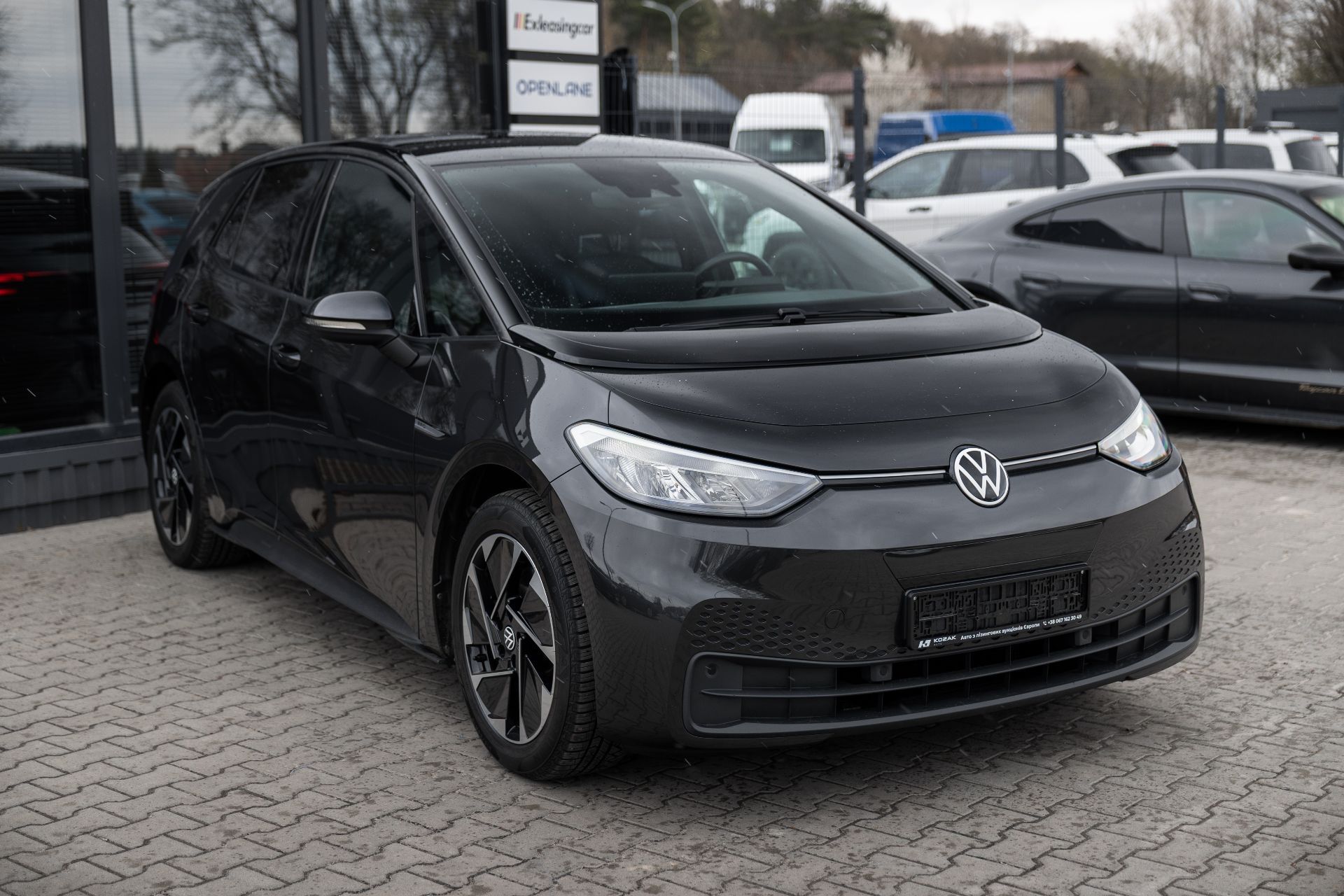 VOLKSWAGEN ID3  thumbnail 3