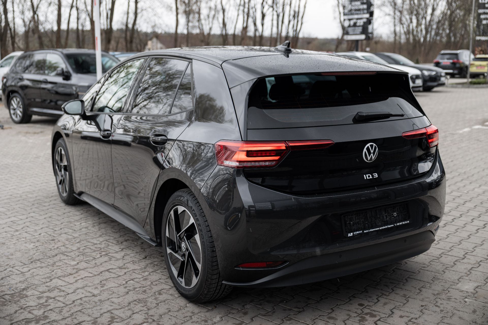 VOLKSWAGEN ID3  thumbnail 4