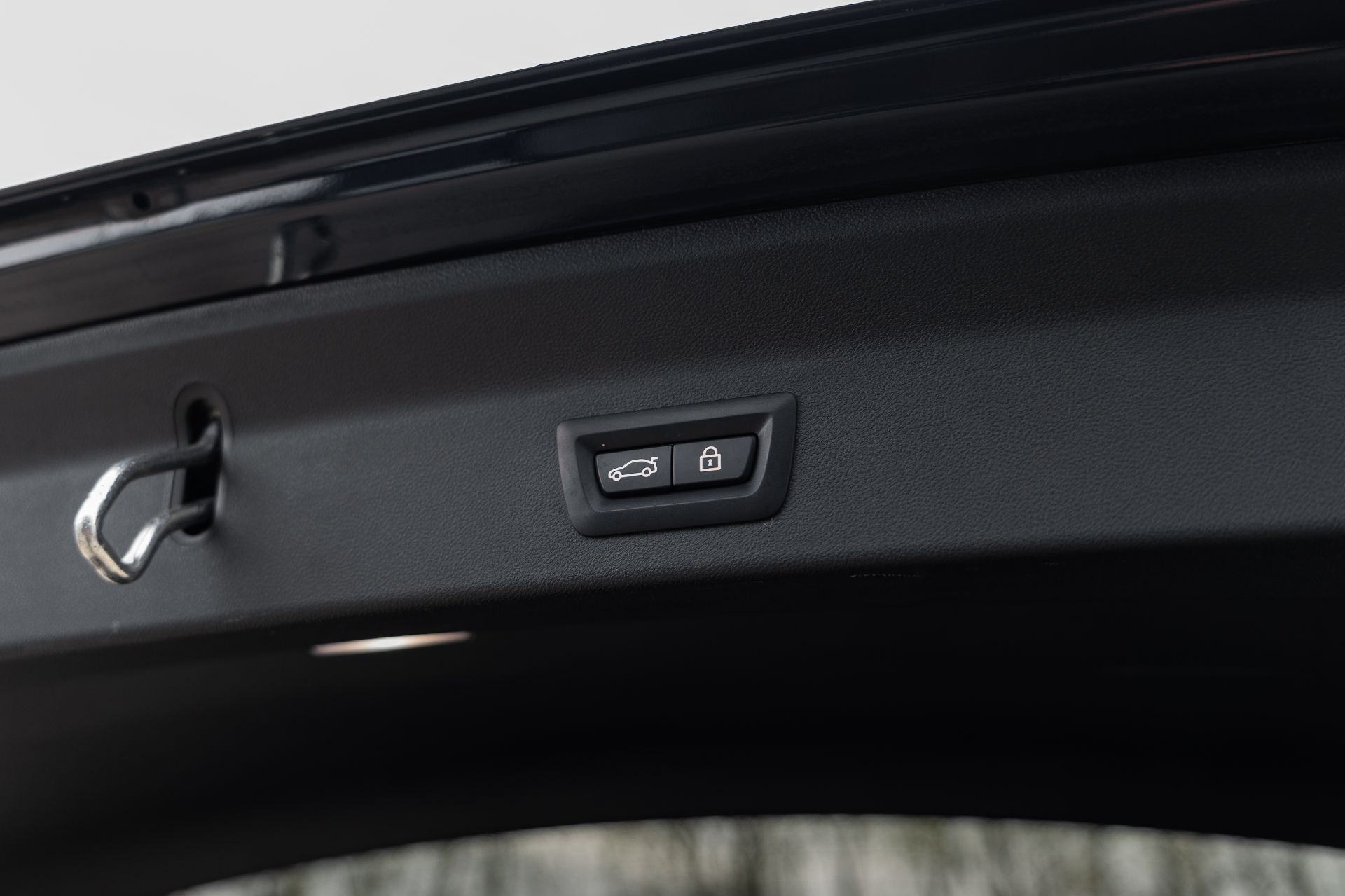 BMW iX3 thumbnail 16