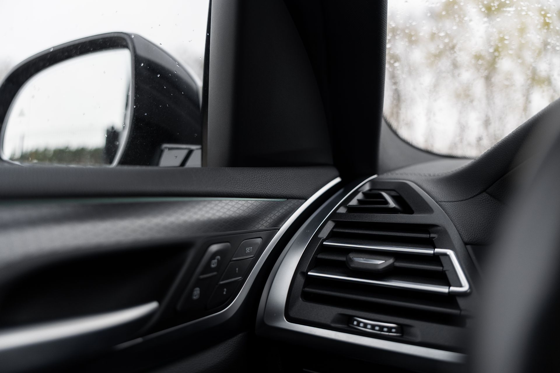 BMW iX3 thumbnail 14