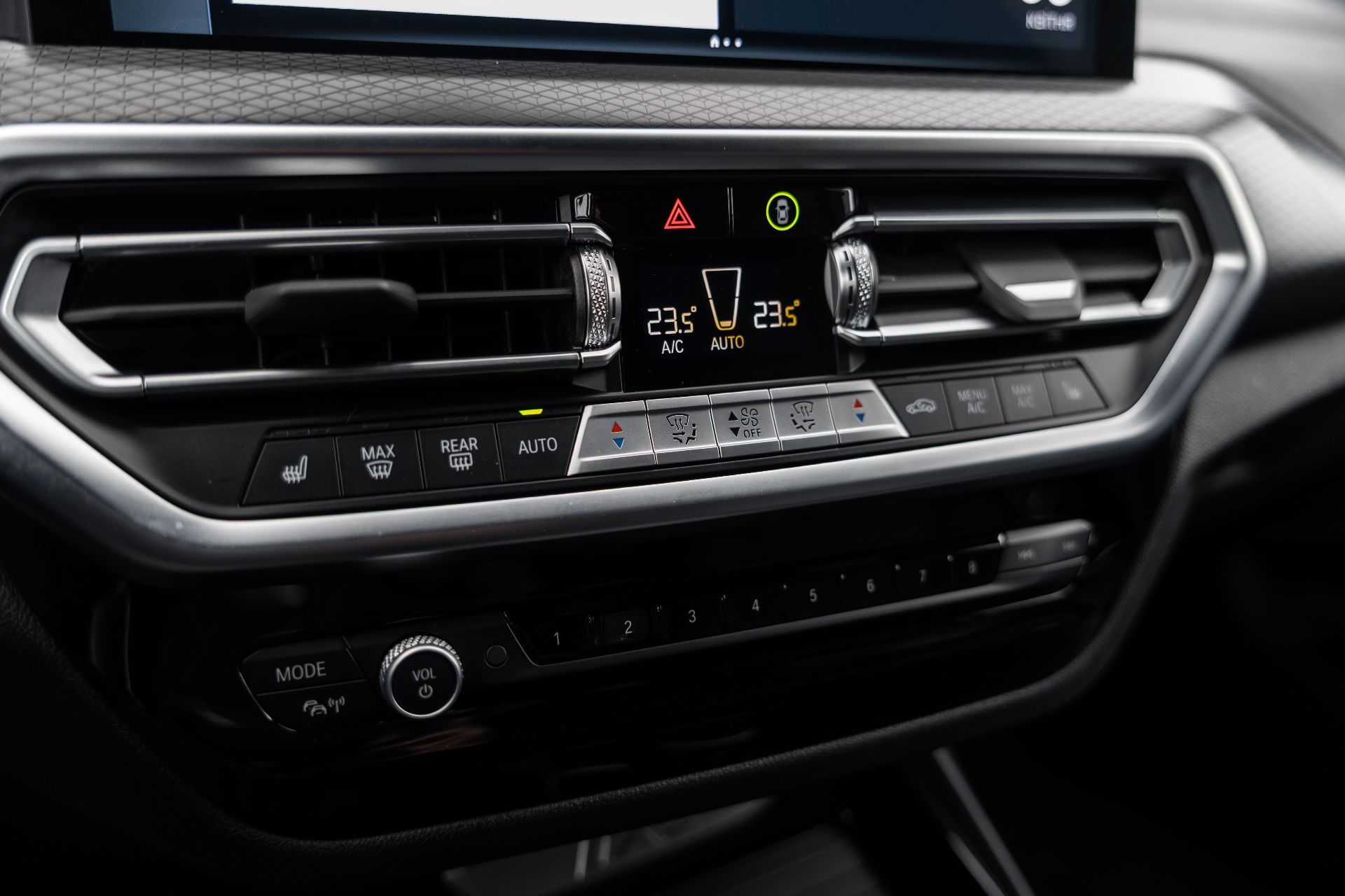 BMW iX3 thumbnail 13