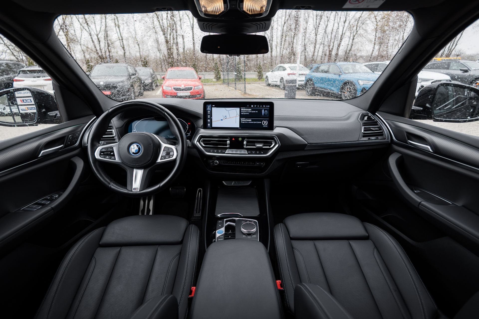 BMW iX3 thumbnail 5
