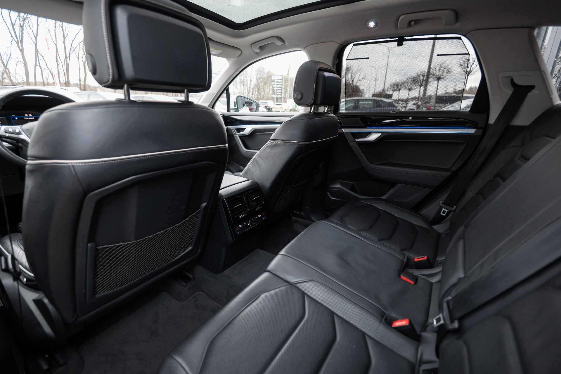 VOLKSWAGEN TOUAREG thumbnail 13