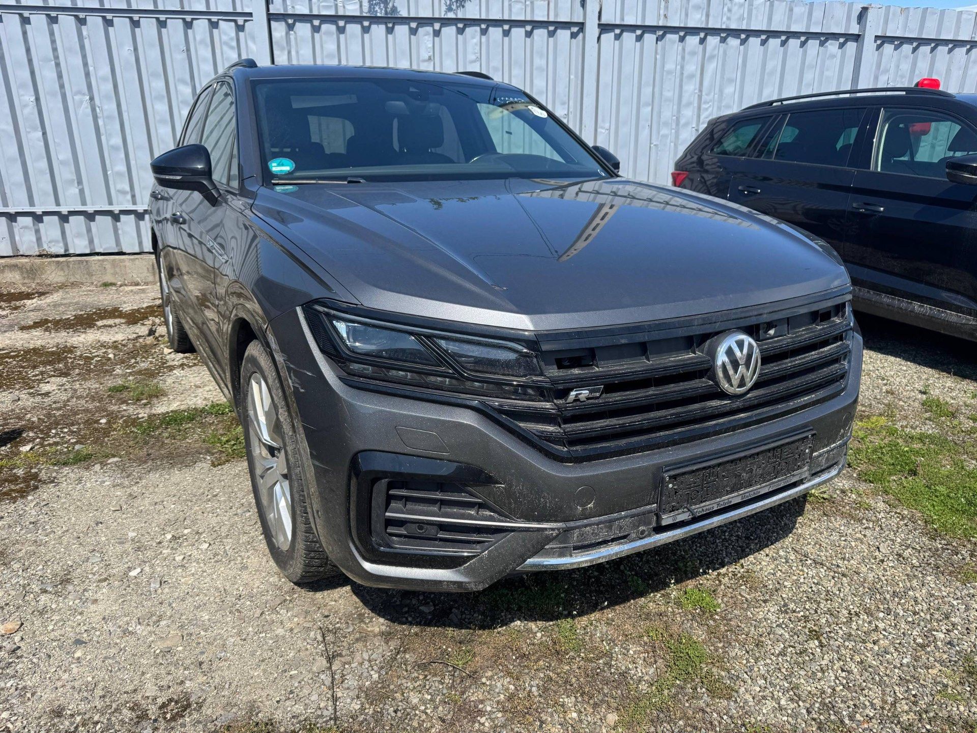 VOLKSWAGEN TOUAREG R-LINE thumbnail 2