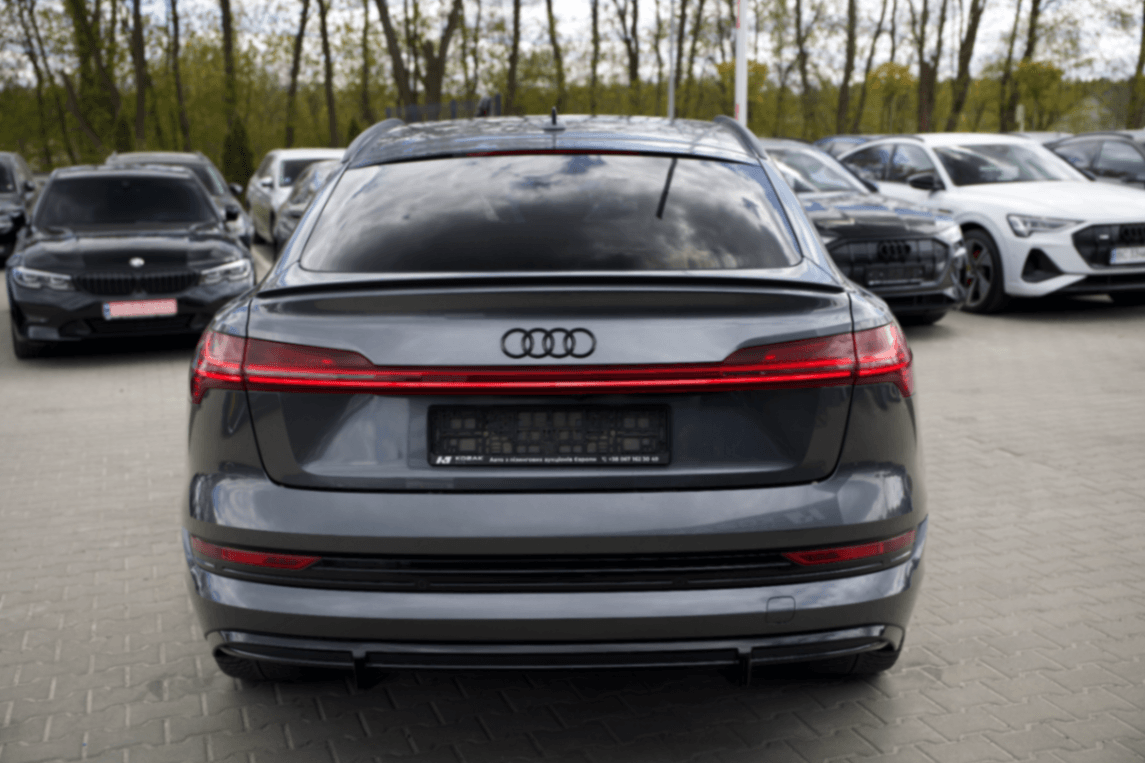 AUDI E-TRON SPORTBACK thumbnail 5